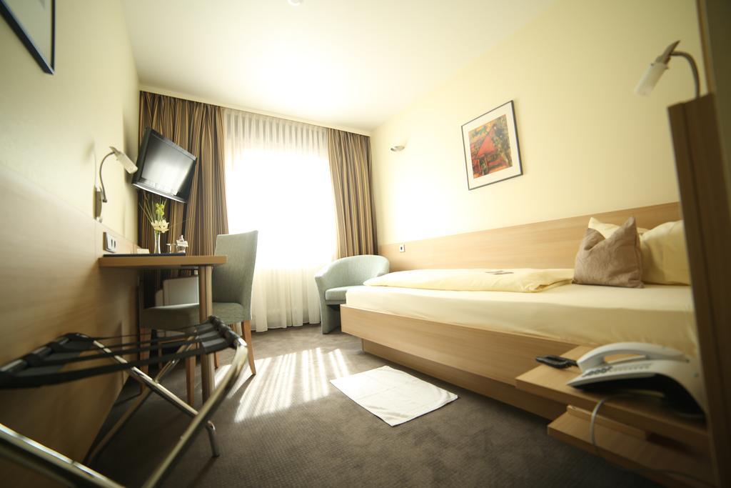 City Partner Hotel Berliner Hof Karlsruhe Exterior foto